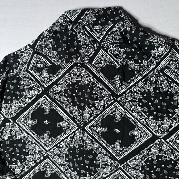 Cactus Man Ricky Singh Mens Shirt Large Black White Paisley Bandana Print Spring - Picture 7 of 11